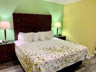 Travelers Inn Medford Room photo